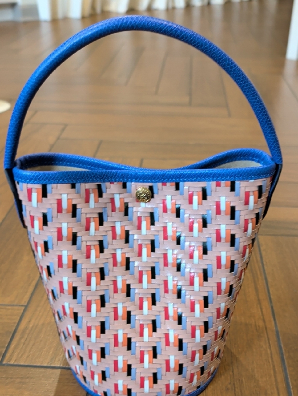 Longchamp Épure Bistro Bucket Bag - Picture 3 of 6